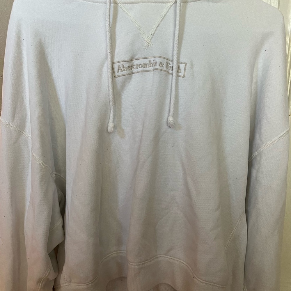 Abercrombie & Fitch White Sweatshirt Minimalist Design